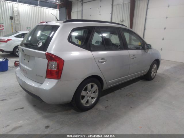 KNAFG526787125906 KIA Rondo Lx