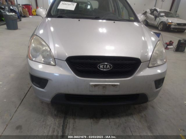 KNAFG526787125906 KIA Rondo Lx