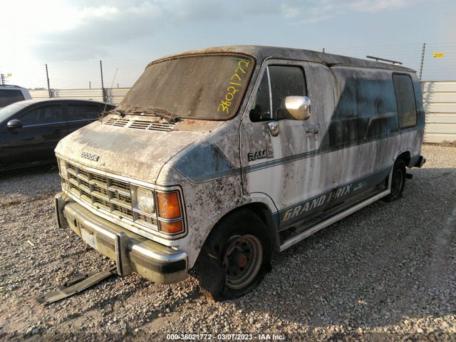 Dodge Ram Van B250 1987 2B6HB23T3HK306428 Image 2