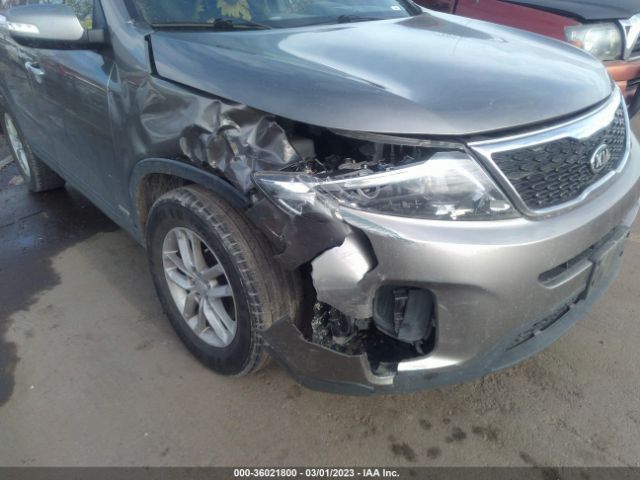 5XYKTDA71FG599576 KIA SORENTO LX