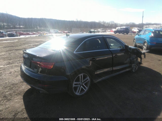 Audi A3 Sedan Premium Plus 2018 WAUJ8GFF8J1045732 Image 4