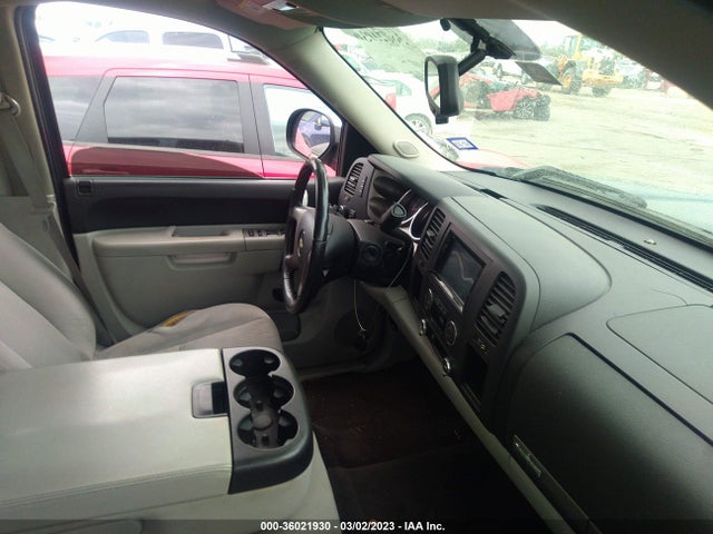 2011 CHEVROLET SILVERADO 1500 LT VIN: 3GCPCSE05BG383961