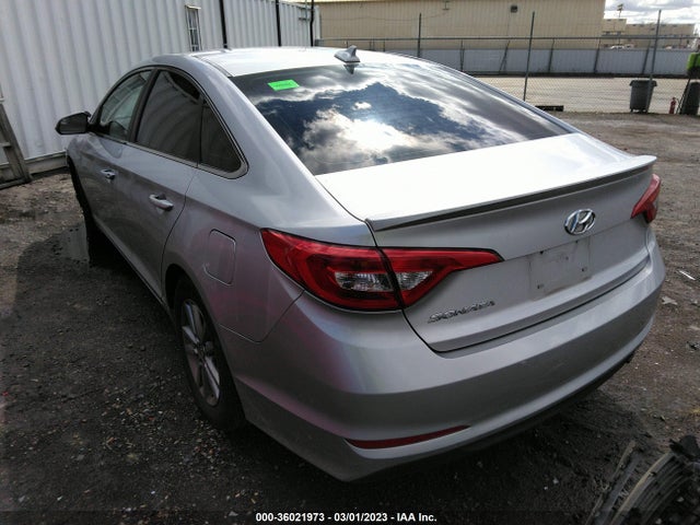 2015 HYUNDAI SONATA 2.4L SE VIN: 5NPE24AFXFH120376