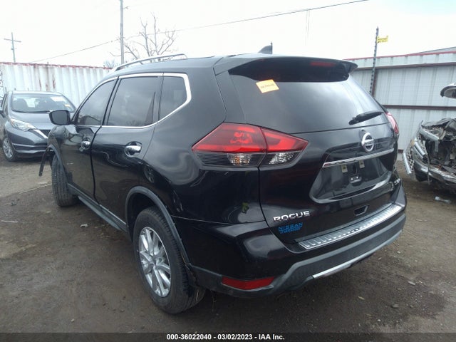 2018 NISSAN ROGUE SV VIN: KNMAT2MV9JP596022