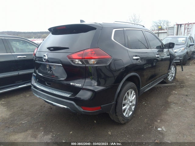 2018 NISSAN ROGUE SV VIN: KNMAT2MV9JP596022