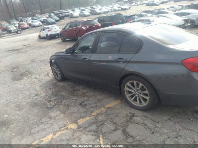 WBA8A9C5XHK619830 BMW 3 Series 320i