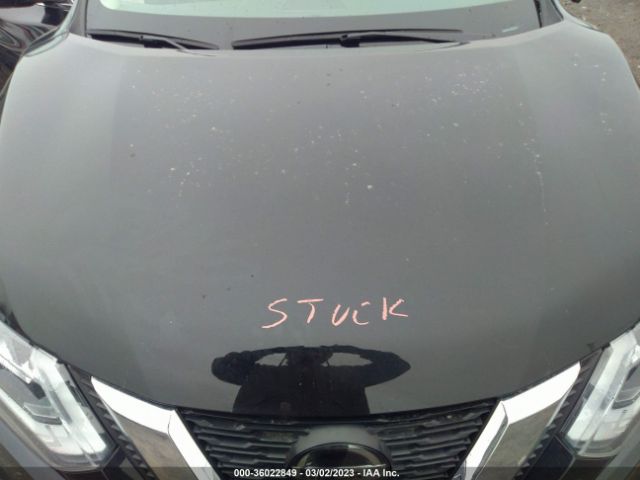 JN8AT2MV2JW324826 Nissan Rogue Sl