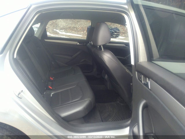 1VWAT7A35EC091203 Volkswagen Passat Wolfsburg Ed