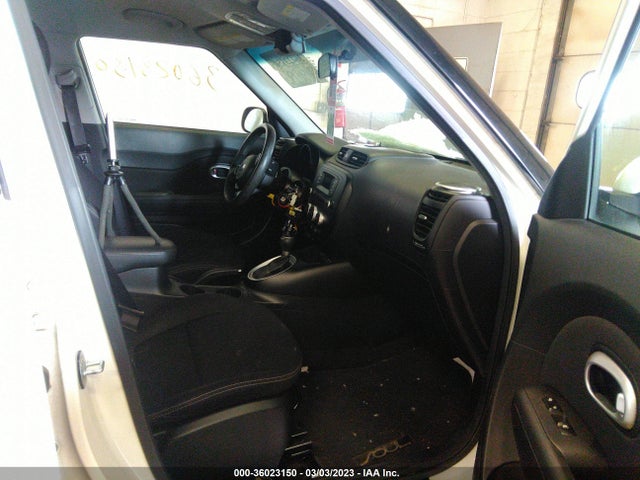 KIA Soul Base 2014 KNDJN2A27E7744324 Image 6