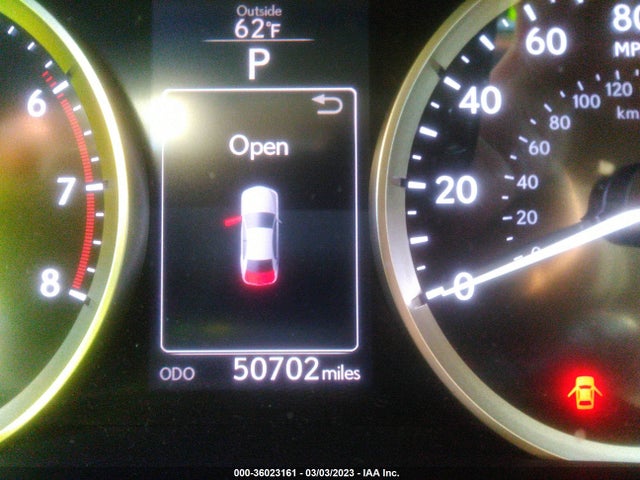 Lexus IS 200T 2016 JTHBA1D20G5034989 Image 9