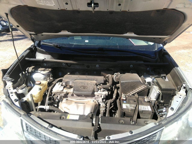 Toyota RAV4 LE 2015 JTMZFREV2FJ050092 Image 10