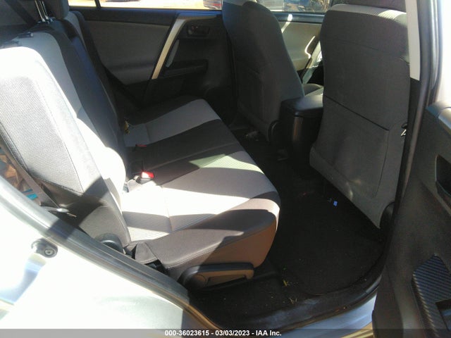 Toyota RAV4 LE 2015 JTMZFREV2FJ050092 Image 8