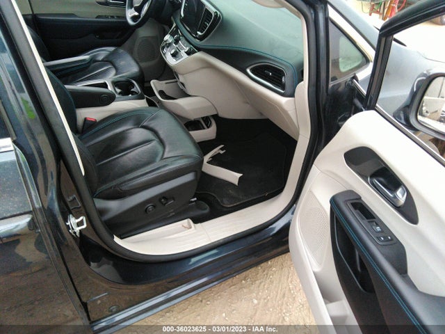 2021 Chrysler Pacifica Hybrid, VIN: 2C4RC1L76MR594358