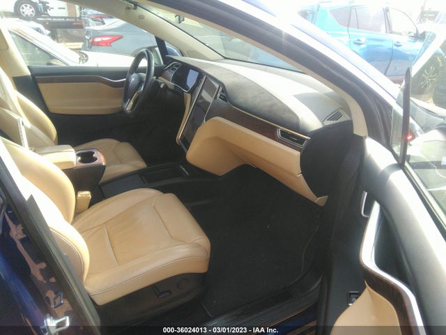 2017 Tesla Model X, VIN: 5YJXCBE45HF041699