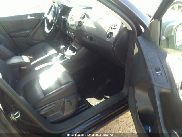 WVGAV3AX3EW543569 Volkswagen Tiguan Sel