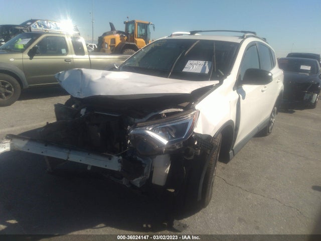 Toyota RAV4 LE 2017 JTMZFREV2HJ124890 Image 2