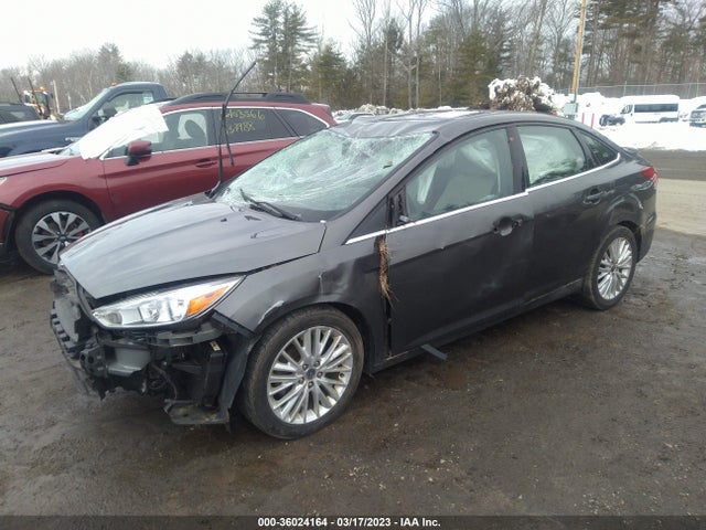 Ford Focus Titanium 2018 1FADP3J28JL295837 Image 2