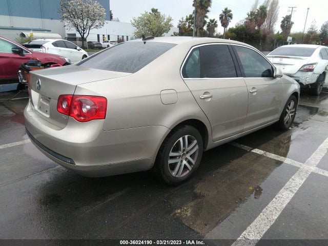 2005 VOLKSWAGEN JETTA SEDAN A5 2.5L VIN: 3VWDG71K65M630192