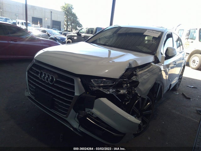 Audi Q7 Premium Plus 2017 WA1LAAF7XHD017861 Image 2