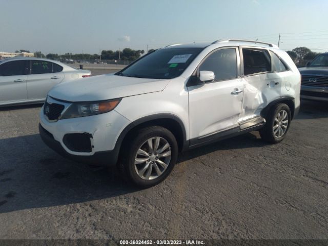 5XYKT4A20BG050174 KIA SORENTO LX