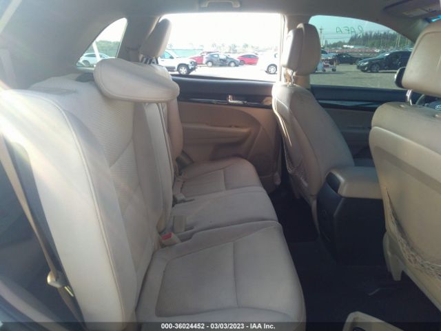 5XYKT4A20BG050174 KIA SORENTO LX