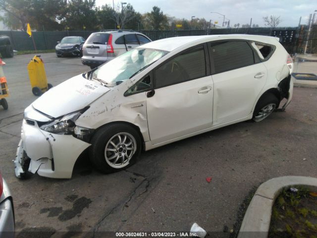 Toyota Prius V Two/five/three/four 2017 JTDZN3EU4HJ056177 Image 2