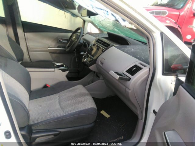 Toyota Prius V Two/five/three/four 2017 JTDZN3EU4HJ056177 Image 6