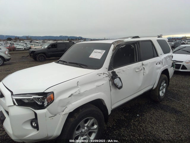 Toyota 4RUNNER 2021 JTENU5JR7M5854587 Image 8