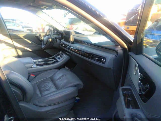 2020 Lincoln Aviator, VIN: 5LM5J7XC2LGL30562