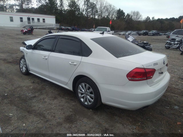 1VWAS7A39FC011633 Volkswagen Passat 1.8t Wolfsburg Ed