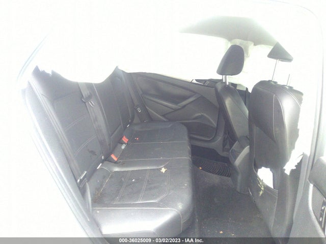 1VWAS7A39FC011633 Volkswagen Passat 1.8t Wolfsburg Ed