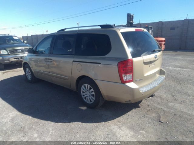 KNDMG4C76B6411867 KIA SEDONA LX