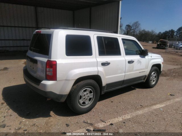 1C4NJPBB7GD774338 Jeep Patriot Sport