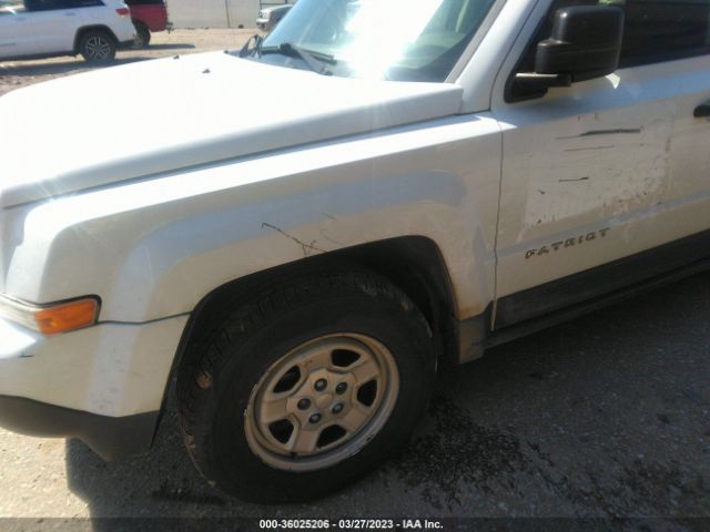 1C4NJPBB7GD774338 Jeep Patriot Sport