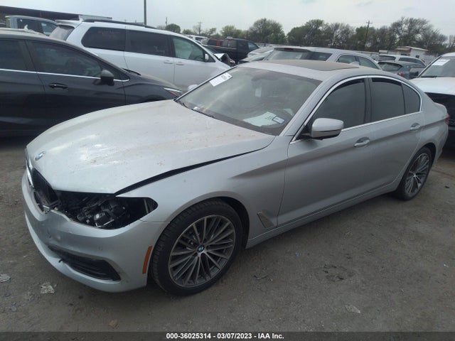 BMW 5 Series 540i 2017 WBAJE5C3XHG913745 Image 2