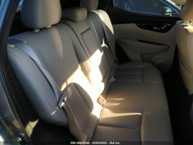 JN1BJ1CP9HW008470 Nissan Rogue Sport Sl