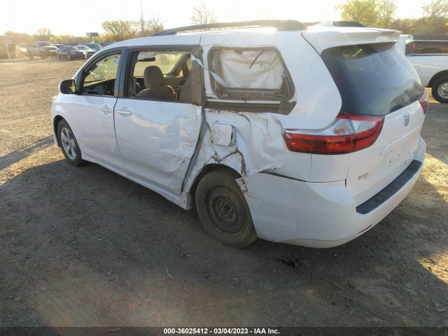 Toyota SIENNA LE 2019 5TDKZ3DC5KS968437 Image 4