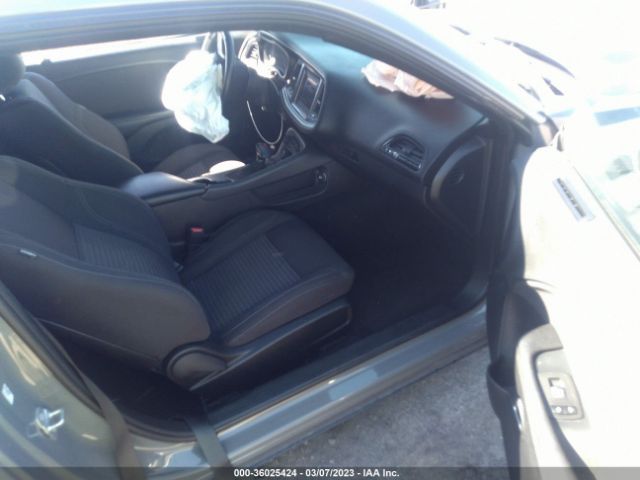 2C3CDZAG2KH670105 Dodge Challenger Sxt