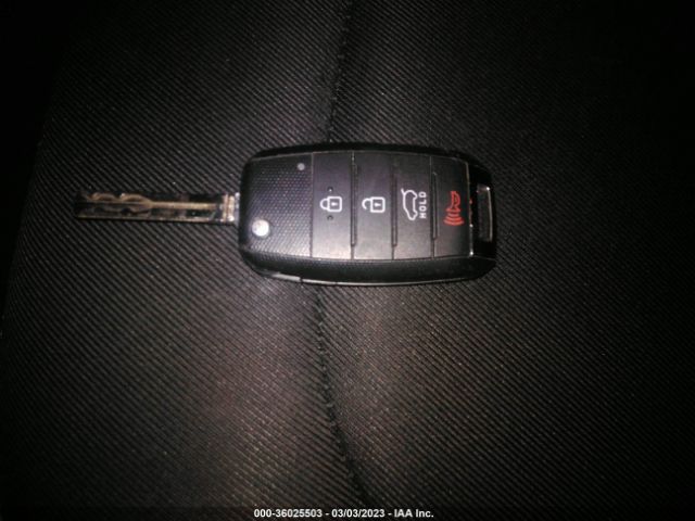 KNDJP3A57J7552888 KIA SOUL +