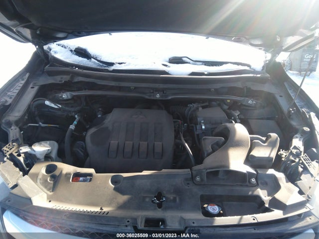 JA4AT3AA7KZ031324 Mitsubishi Eclipse Cross Es