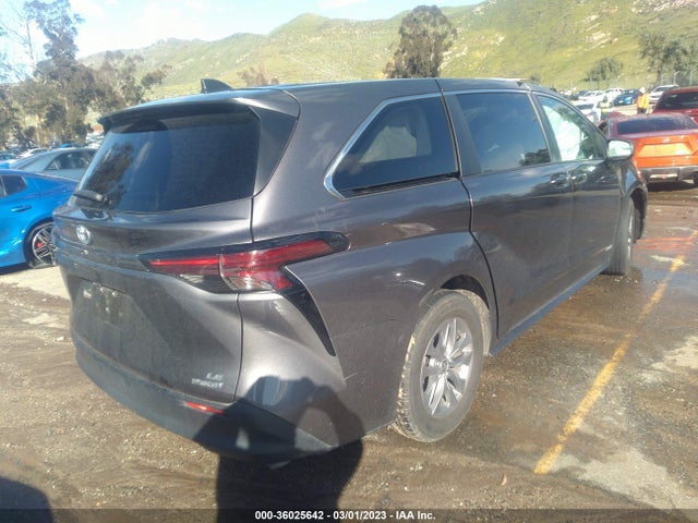 Toyota SIENNA LE 2021 5TDKRKEC4MS028934 Image 5