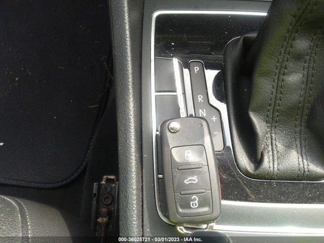 1VWAT7A31FC073380 Volkswagen Passat 1.8t Wolfsburg Ed