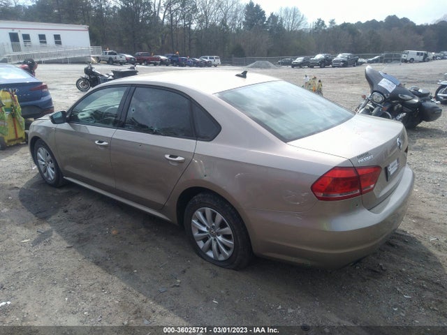 1VWAT7A31FC073380 Volkswagen Passat 1.8t Wolfsburg Ed
