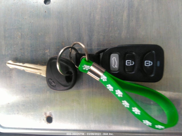 2008 HYUNDAI ELANTRA GLS/SE VIN: KMHDU46D38U270718