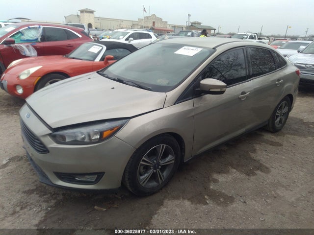 2016 Ford Focus, VIN: 1FADP3FE4GL404709