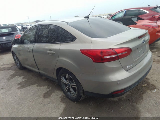 2016 Ford Focus, VIN: 1FADP3FE4GL404709