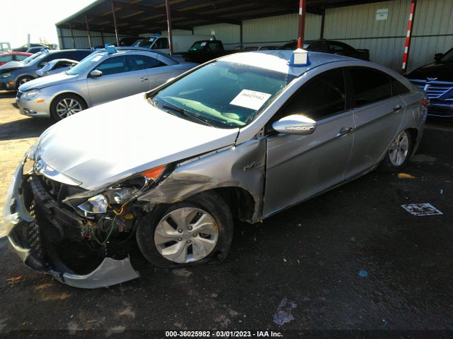 Hyundai SONATA HYBRID 2015 KMHEC4A45FA128755 Image 2