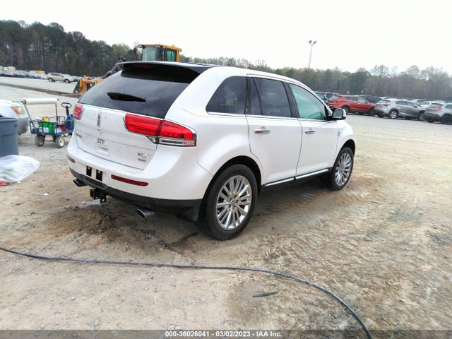 Lincoln MKX 2011 2LMDJ8JK3BBJ10264 Image 4