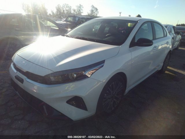 3KPF54AD2NE491061 KIA Forte Gt-line