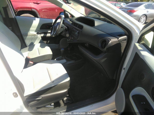 Toyota Prius C One/three/two/four 2014 JTDKDTB36E1566428 Image 6
